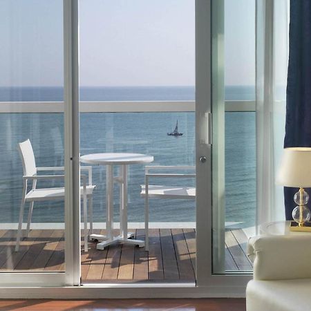 Hotel Tiffany'S Riccione Ngoại thất bức ảnh