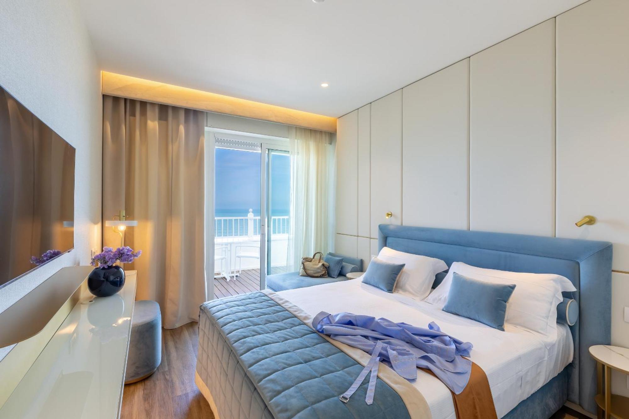 Hotel Tiffany'S Riccione Ngoại thất bức ảnh