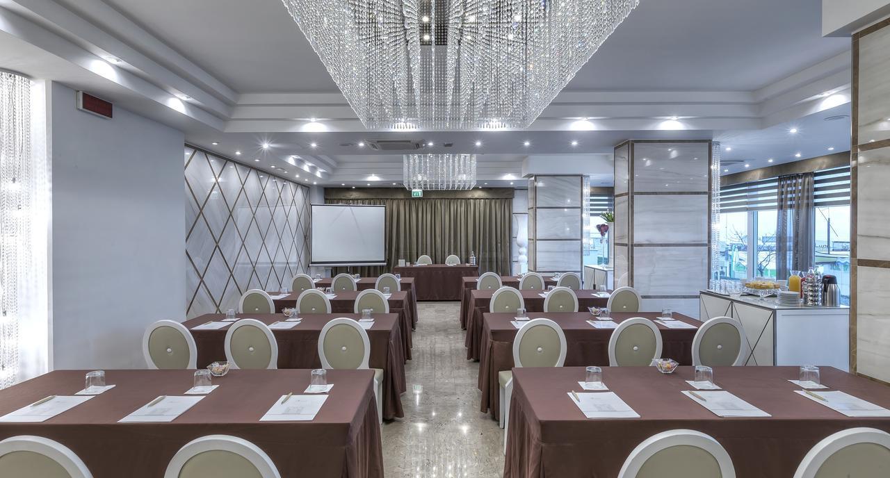 Hotel Tiffany'S Riccione Ngoại thất bức ảnh